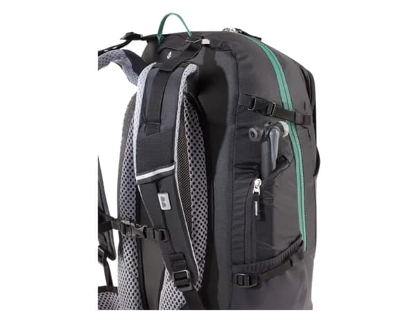 Pyöräilyreppu - Deuter Trans Alpine 30 musta