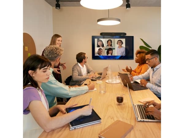 POLY Studio V52 USB Video Bar