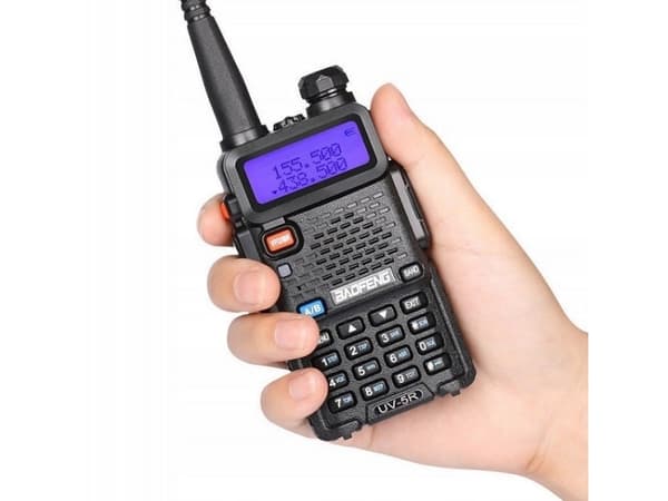 Baofeng VHF/UHF UV-5R HTQ dualband walkie-talkie