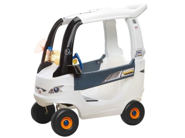 Little Tikes Cosy-facket åker i en rymdrobot
