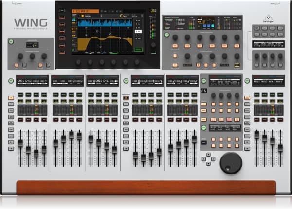 Behringer WING, 48 kanaler, 130 W, Silver