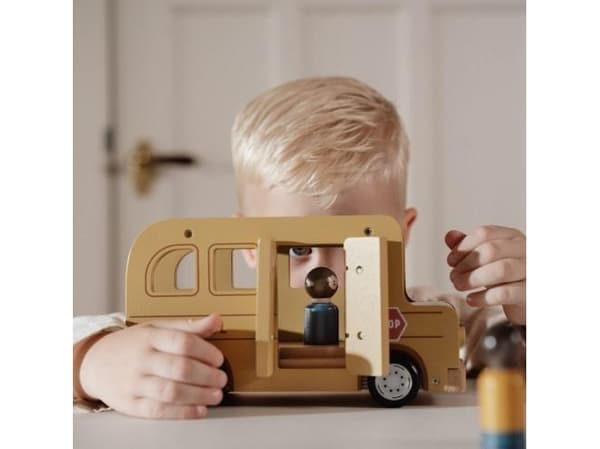 Little Dutch LD8023, School Bus with Figures, 1,5 År