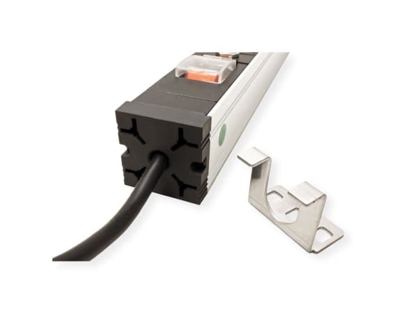VALUE 19.99.1637, Grundläggande, 1U, Gjuten aluminium, Gjuten aluminium, Svart, 7 AC-utgångar, Typ F