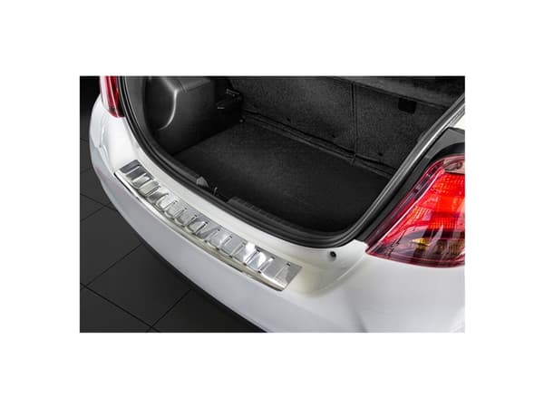 Latausreunasuoja Toyota Yaris III 5D 2014-2019 Teräs