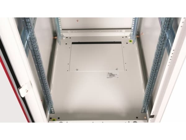 Equip EBF-26-6080-G-BAAA, Frittstående hylle, 26U, 600 kg, Nøkkellås, Rack skinner, Justerbare bein