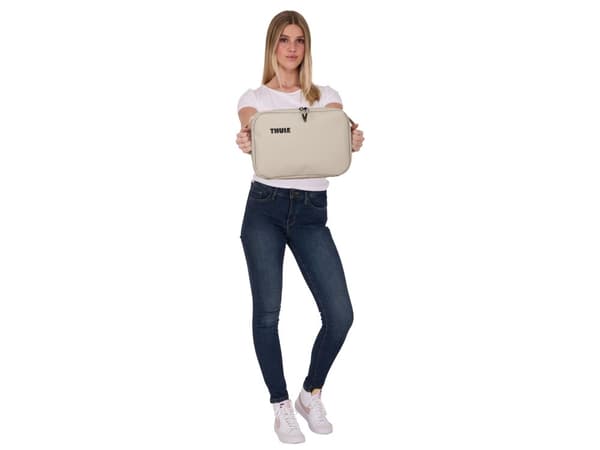 Thule Chasm TCGC302 Sand, Pouch case, Recycled polyester, 350 g, Sand