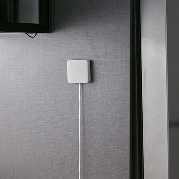 SwitchBot Hub Mini - Smart hub til stemmestyring og fjernbetjening