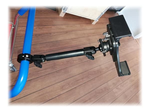 Brodit - Monteringssett (rørmontering, monteringsplate med 4 mm AMPS-hull) - robust - aluminium - svart
