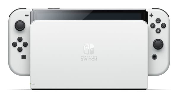 Nintendo Switch OLED + Mario Kart 8 Deluxe + Switch Online 12 Months bärbara spelkonsoller 17,8 cm (7") 64 GB Pekskärm Wi-Fi Vit