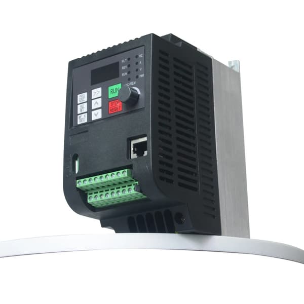 Frekvensomformer, 0,75KW - 4KW udgangseffekt, justerbar hastighedskontrol,1.5KW 220V til 380V