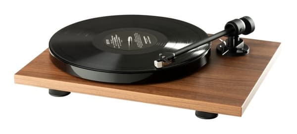 Pro-Ject E1 skivspelare med Audio-Technica AT3600L valnötspickup