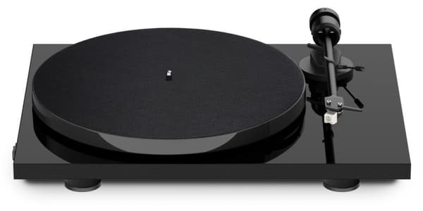 Pro-Ject E1 BT pladespiller med indbygget forforstærker og AT3600L pickup, Bluetooth-sender, sort
