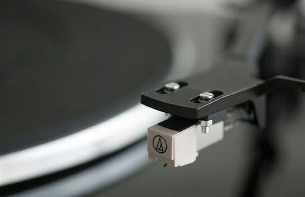 Audio-Technica AT 3600 L levysoittimen äänirasia