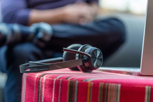 POLY Voyager Focus 2 Microsoft Teams Certified USB-C-C Headset +USB-C/A Adapter +Charging Stand