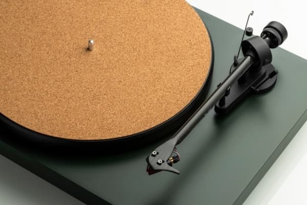 Pro-Ject CORK IT, Matta för vinylspelare, Brun, Kork, 1 styck, 1,5 mm, 300 mm