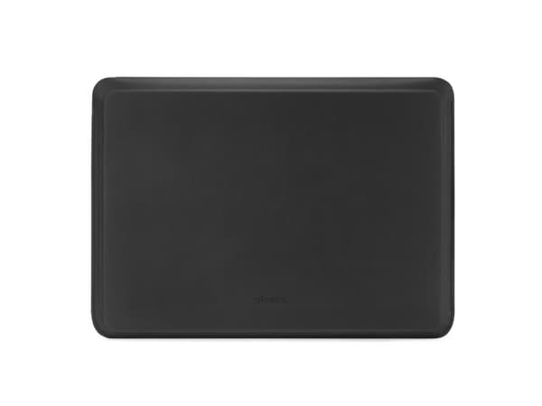 Pipetto Ultra Slim Sleeve for MacBook Air 15 - Black