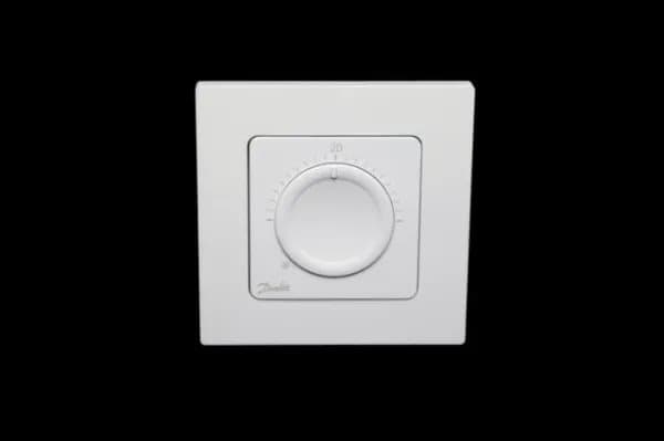 Room thermostat DANFOSS Icon, with rotary knob, recessed into the wall, 230V/50Hz, temp, limits 5