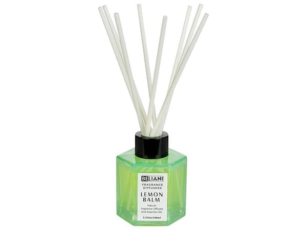 Doftset: sojaljus och diffusor med citronmelisspinnar CLASSY TINT Lumarko!