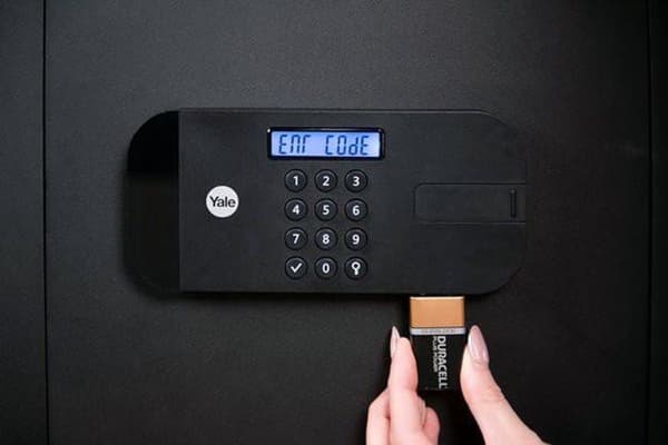 Yale High Security -turvallinen Compact, YSEB/200/EB1