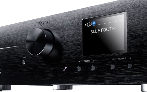Magnat MC 400 - Network audio player / CD player / radio tuner / DAB radio tuner - 2 x 100 Watt - svart