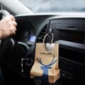 Pikkukuva 5 / 5: Pieni koukku autotalliin tai varastohuoneeseen 4-pakkaus