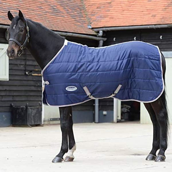 Weatherbeeta Comfitec Medium/Lite 210d Channel Quilt Standard Neck Stable Rug