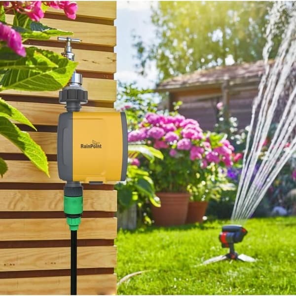Yhdistetty kastelusarja pitkän kantaman keskittimellä/pistorasialla - Konyks Hydro