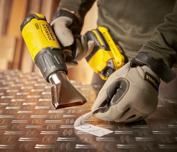 Stanley FATMAX SFMCE530B 18V v20 batteridriven värmepistol