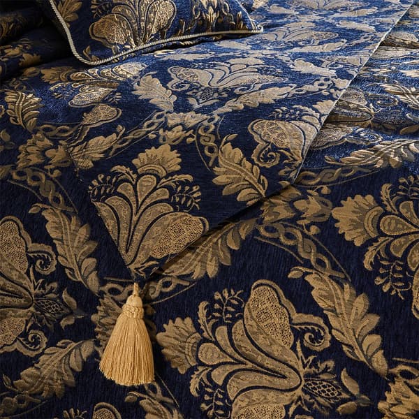 Paoletti Sänglöpare i traditionell jacquard Shiraz Navy/Gold 33cm x 230cm
