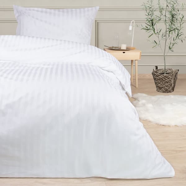 Hotell örngott med överlappning STRIPES 2cm vit/50x70