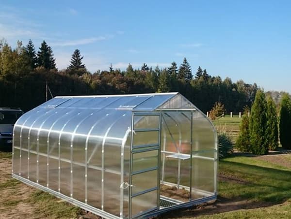 Drivhus Baumera STANDARD 15 - 2,5x6m med 4 mm polycarbonatbelægning