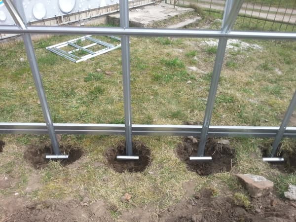 Drivhus Baumera STANDARD 10 - 2,5x4m med 6 mm polycarbonatbelægning