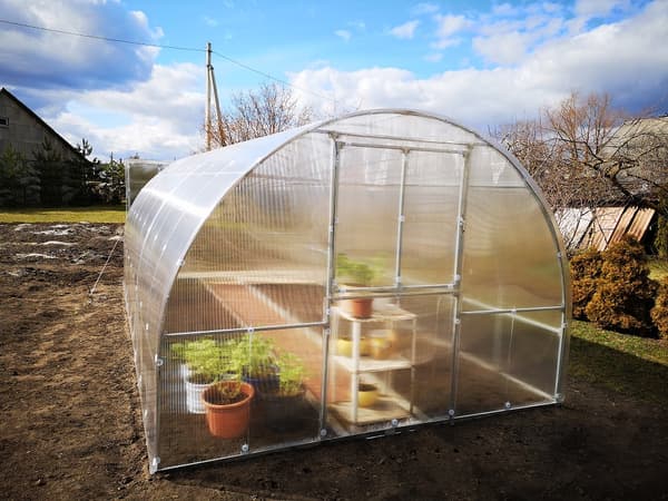 Drivhus KLASIKA RØR 3x4m (12m2) med fundamenter og 6mm polycarbonat
