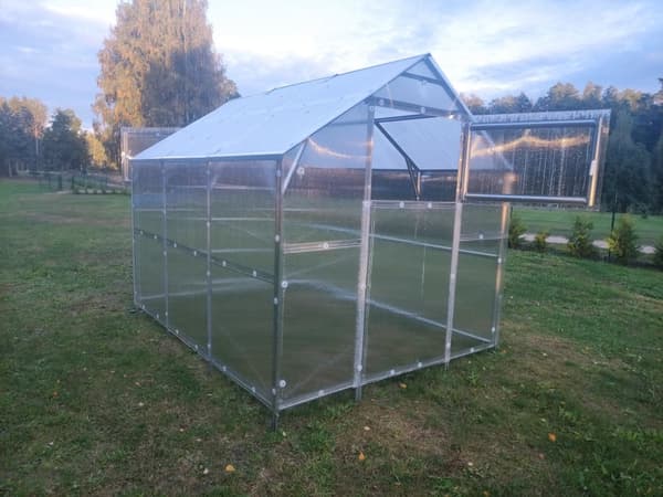 Drivhuse KLASIKA BERNARD 2,35x5 m med 6mm polycarbonat