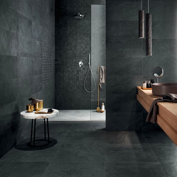 Lea Waterfall Dark Flow vägg- och golvkakel lappato 60X120 10,5mm stenimitation svart
