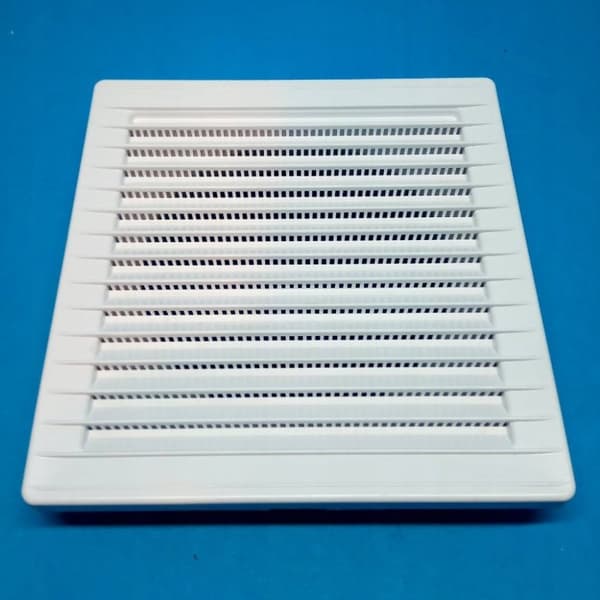 100x100 hvidt ventilationsgitter med hætter