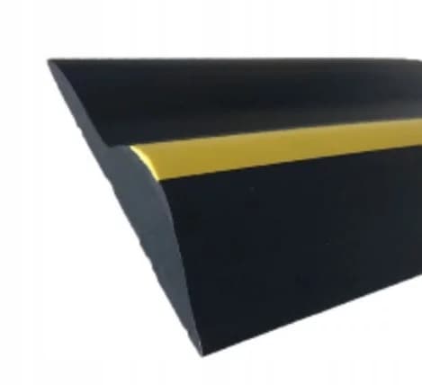 Garagetætning, porttærskel 3,7 meter - tæthed, isolering, beskyttelse