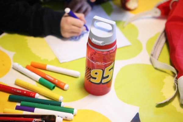 SIGG VIVA ONE, 500 ml, Päivittäinen käyttö, Punainen, Polypropeeni (PP), Lapset, Poika/tyttö