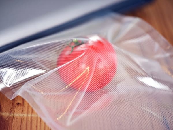 Leifheit 3239 Vacuum bag scratch-resistant, with weld seam, boiling-resistant, 200x300mm, 50 pcs.