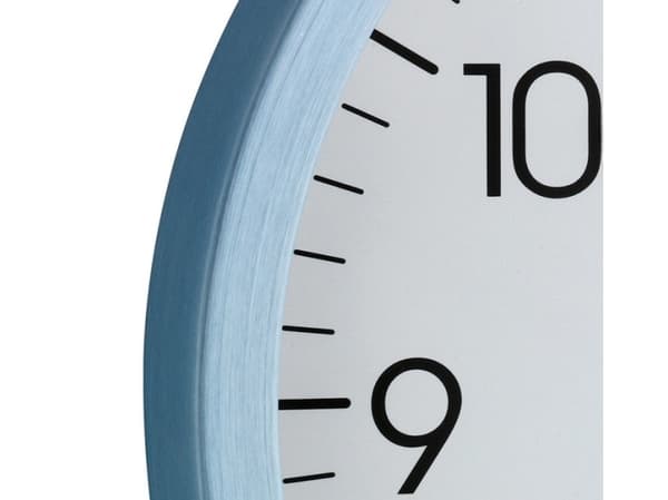TFA - Klokke - kvarts - veggmonterbar - 30.5 cm - ramme: lys blå