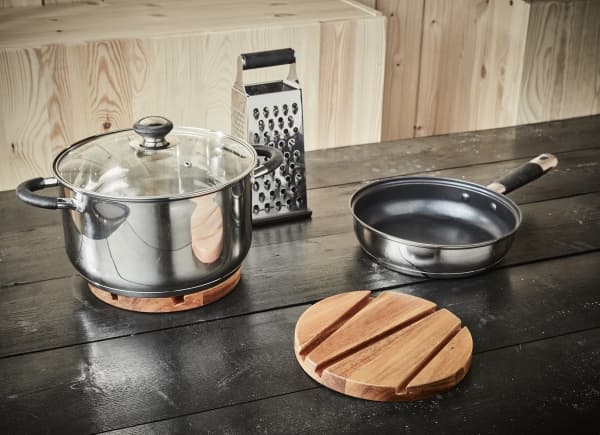 Bordskåner grafisk HOME - Ø: 20cm x H: 2cm - Akacie - Træ