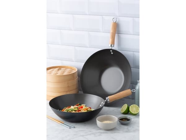 Wok med non-stick belægning - TYPHOON®