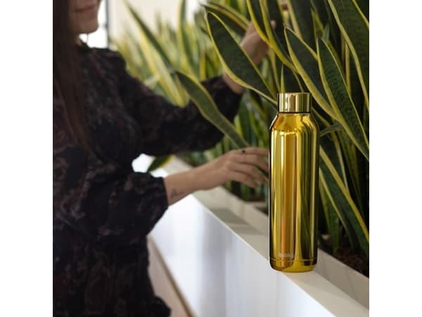 Quokka Solid - 630 ml termoflaske i rustfritt stål (Sleek Gold)