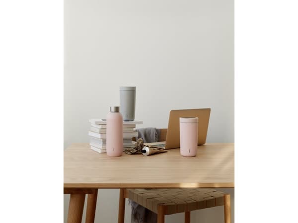 Stelton To Go Click, vaaleanpunainen, ruostumaton teräs, polypropeeni, muovi, 4 t, 8 t