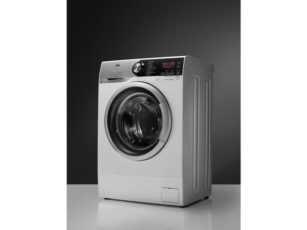 AEG L6SNE27C, Edestä täytettävä, 7 kg, B, 73 dB, 1200 RPM, C