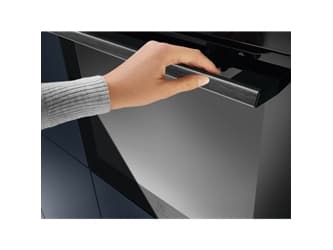 Electrolux KOEBP39Z, Medium, Elektrisk ovn, 3500 W, 71 l, Vifteaktivert, Pyrolytisk