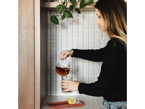 Fellow Fellow Mighty Liten Glasskaraffel - Transparent Glass Server