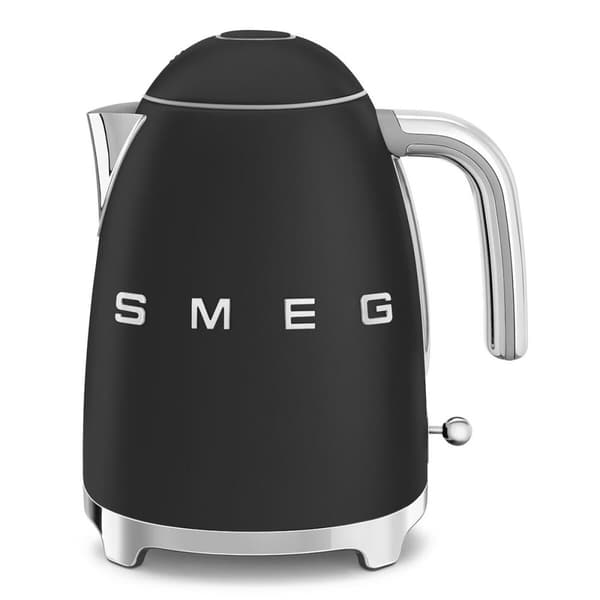 Smeg Vattenkokare KLF03BLMEU Svart Rostfritt Stål 2400 W Krom - Högkvalitativ vattenkokare med 2400 W effekt och elegant design.