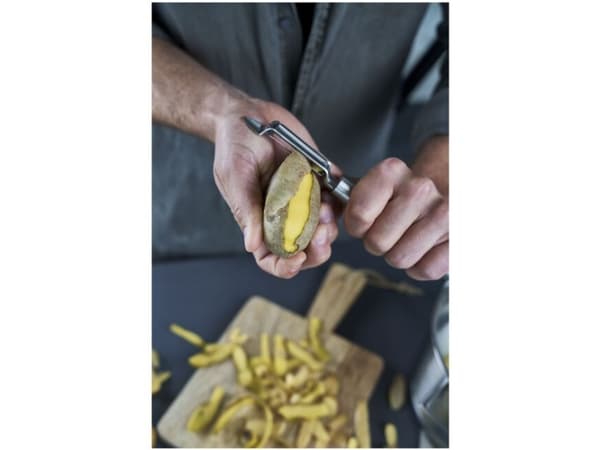 ZWILLING PRO - Swivel peeler - 20.7 cm - sølv
