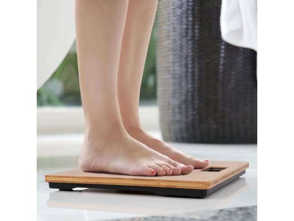 ProfiCare PC-PW 3103, Elektronisk personvåg, 180 kg, 50 g, Bamboo, 5 kg, kg, lb